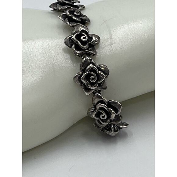 Sterling Silver Marked 925 Rose Flower Linked Feminine Oxidized bracelet 22 Gr - Picture 4 of 14